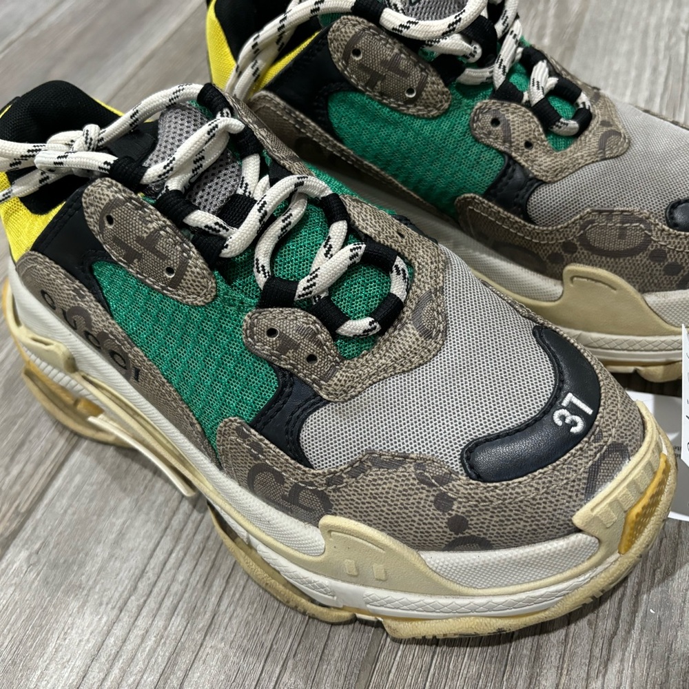 Gucci & balenciaga